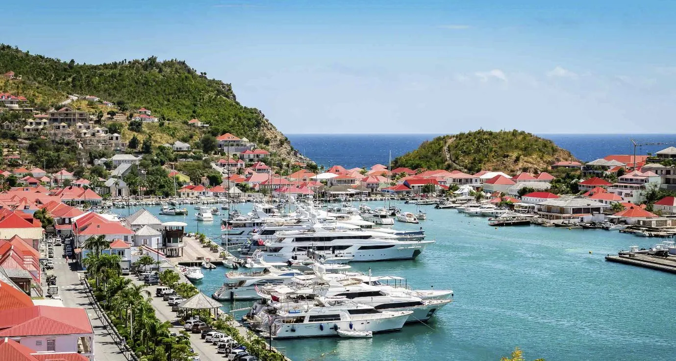 Ideal Luxury Charter Destination