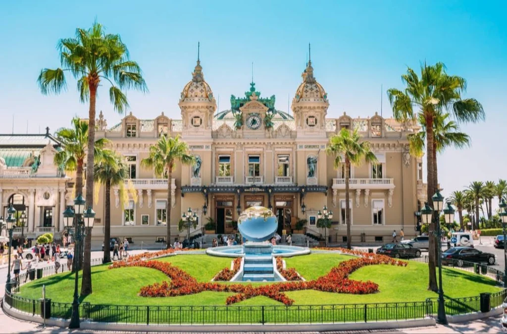 Monaco to Monaco: French Riviera Yacht Charter Itinerary