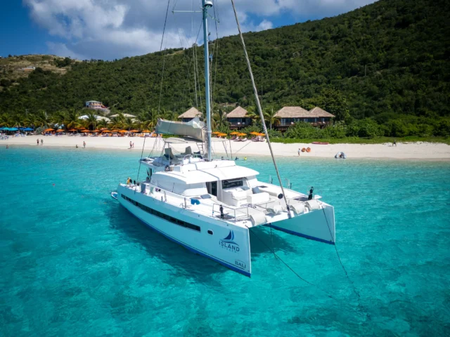 ISLAND KISSES