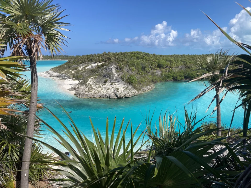 Shallow draft, faster between cays