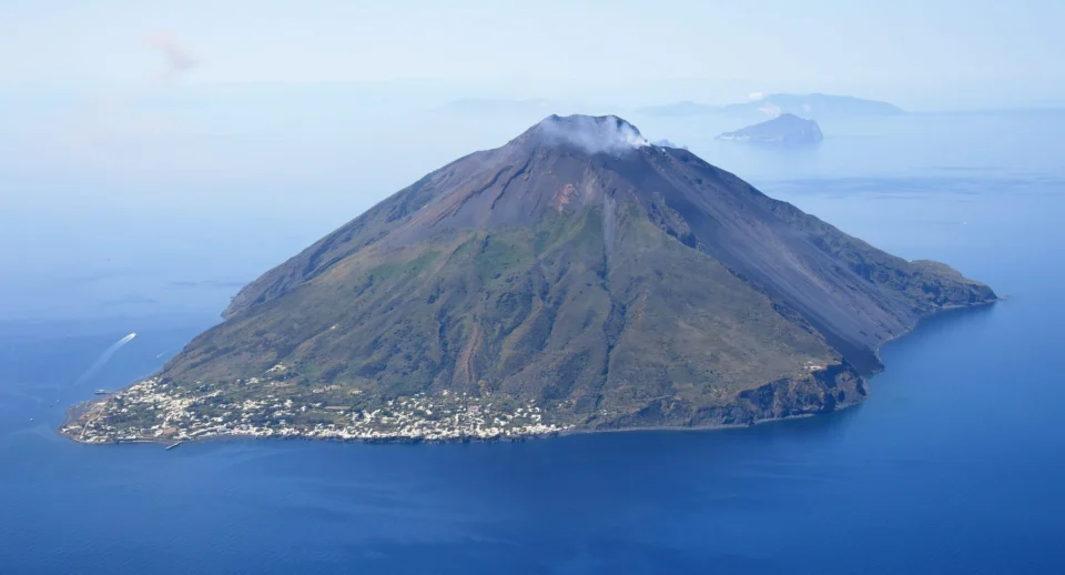 Italy yacht charter prices