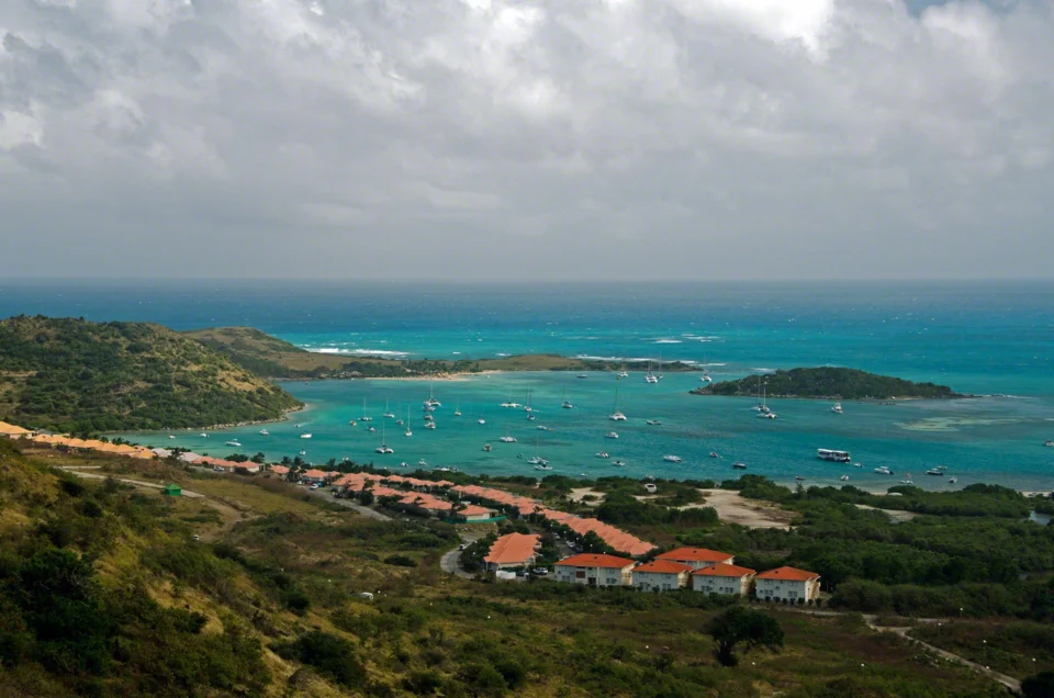 Day 4: Anguilla to Tintamarre and Pinel | ~18nm