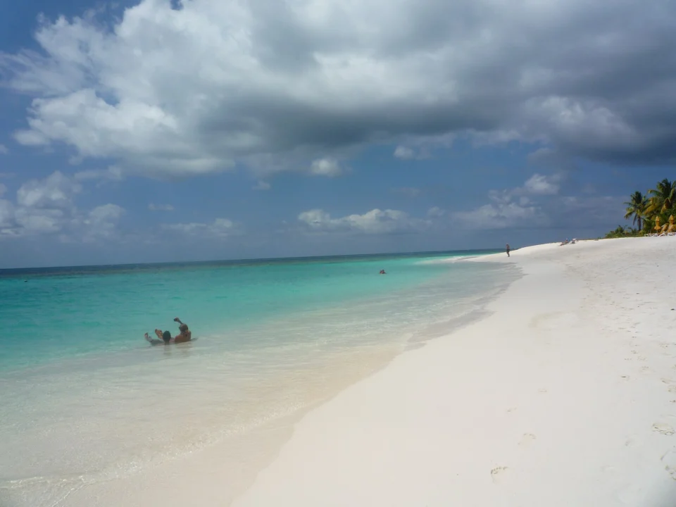 Day 3: Prickly Pear and Shoal Bay | ~12nm